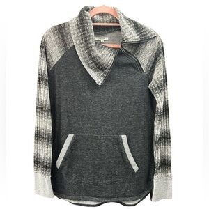 Maurices Pullover Stripped Knit Sweater Size: S